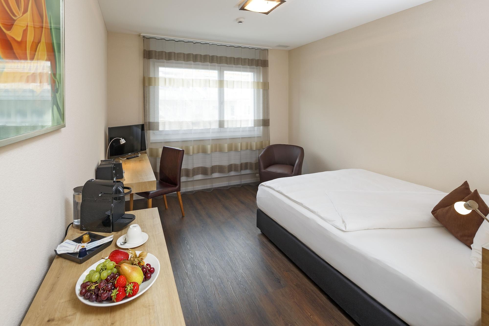 Villmergen Swiss Quality Hotel Exterior foto