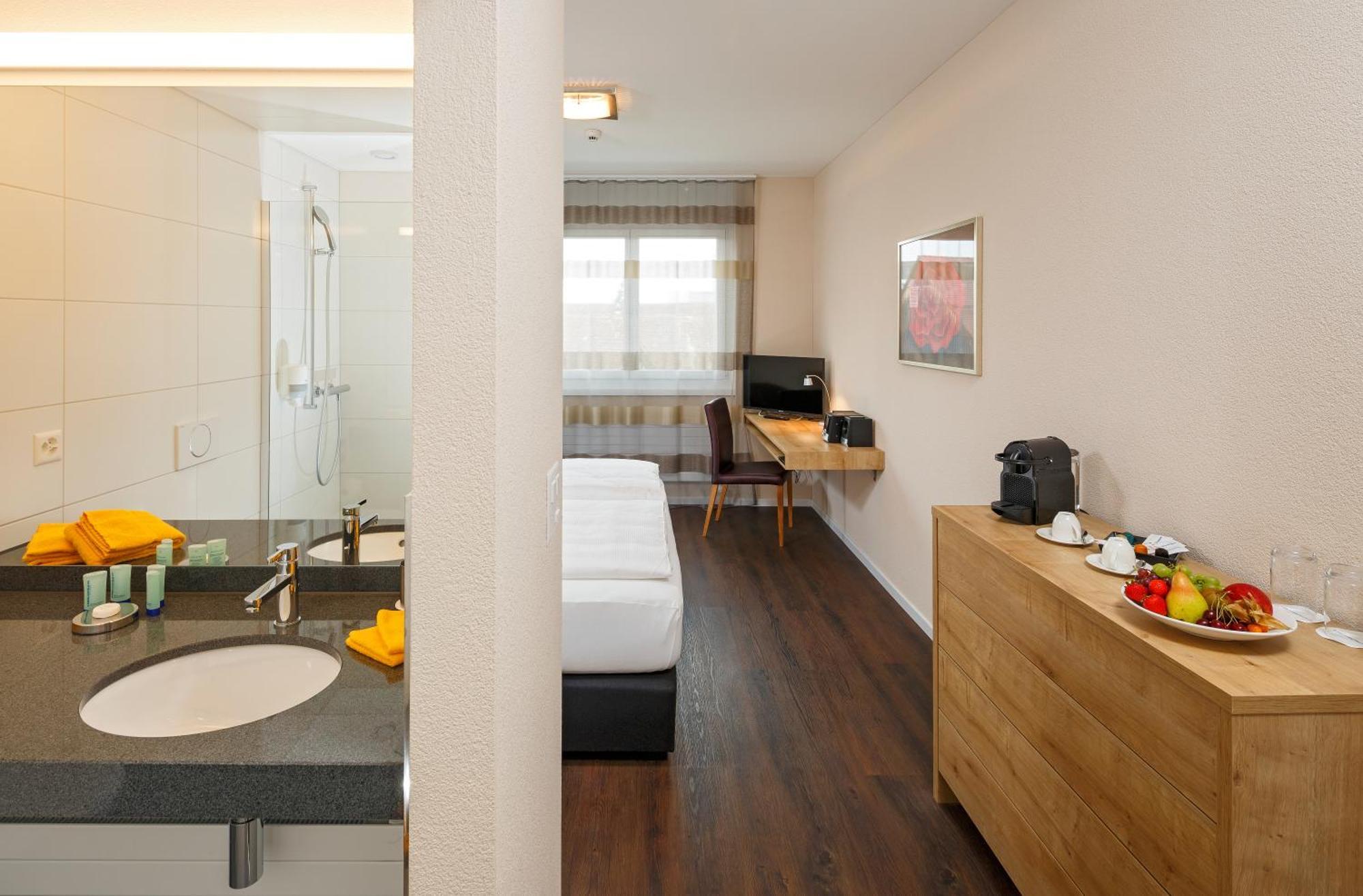 Villmergen Swiss Quality Hotel Exterior foto